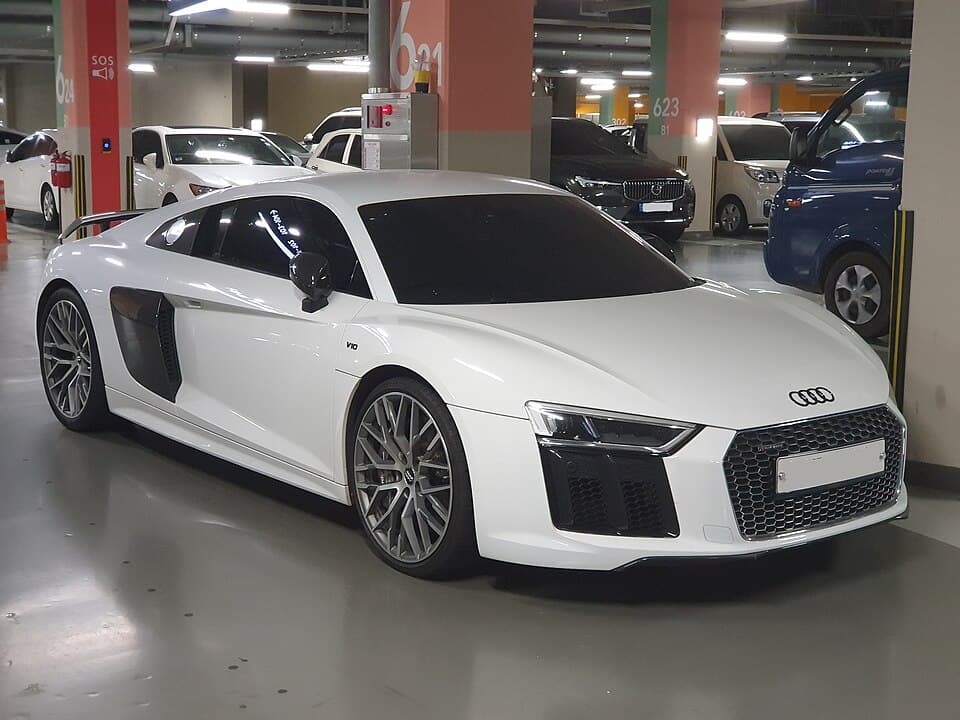 Audi R8
