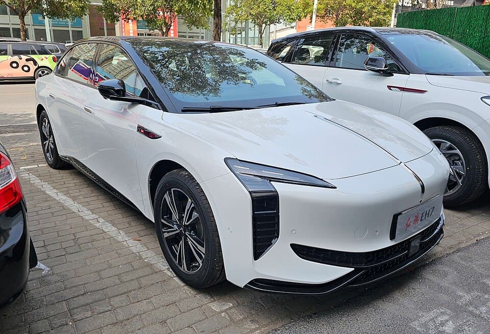 Hongqi EH7