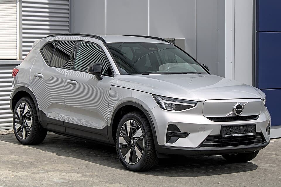 Volvo EX40